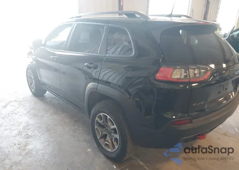2020 Jeep Cherokee Trailhawk 4X4 from USA, damaged, VIN 1C4PJMBX2LD613831